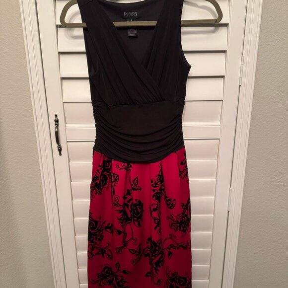 Enfocus Women’s Dress Size 6 Raised Velvet Floral Design On Skirt Party Formal - Picture 1 of 4